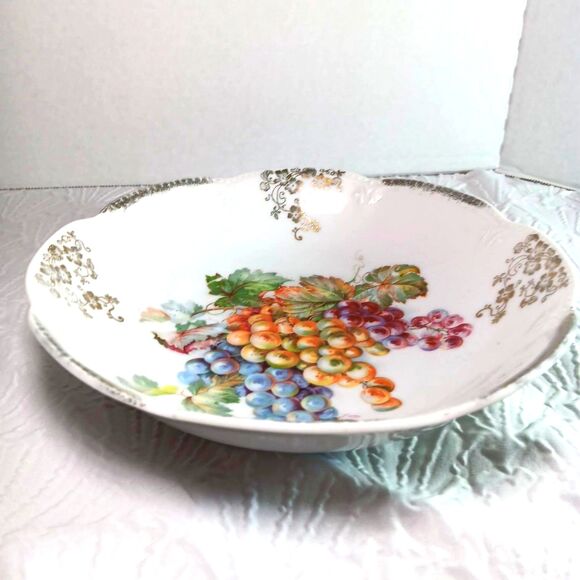 Schwarzenhammer Bavaria Bowl Porcelain Hand Painted Grape Pattern Scalloped Edge - Picture 8 of 8